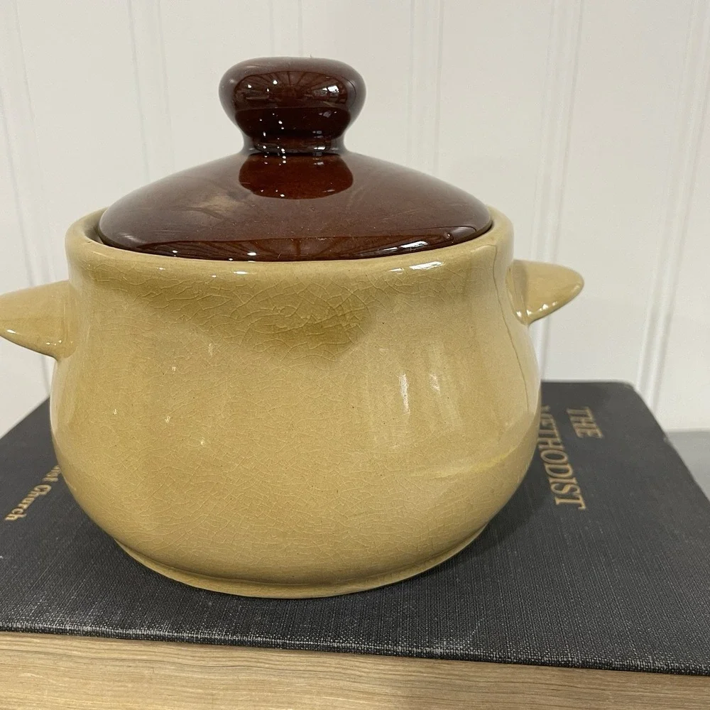 Vintage Stoneware Fine Quality Soup Bowl w/lid Tomato Mushroom Farmhouse Kitchen